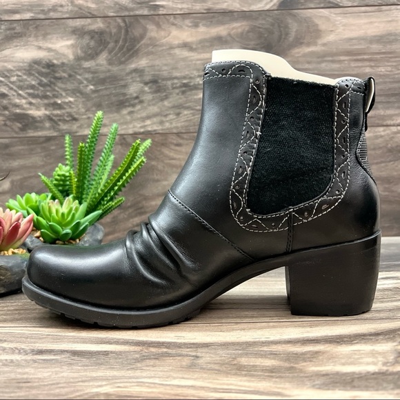 NIB Earth Denali Aspect Black Leather Pull On Ankle Bootie Boots 8M 39 - Picture 7 of 12